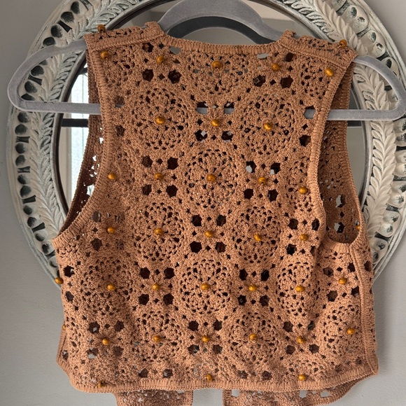 Zara Terracotta Crochet Tie-Front Vest with Wooden Beads - Picture 3 of 6